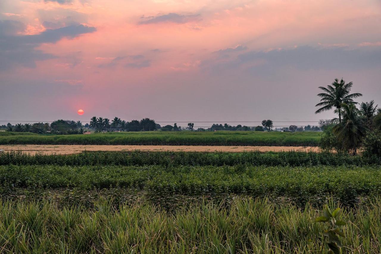 Saffronstays Happy Fields, Pune - Luxury Farmstay With Farm To Table Food Exterior foto